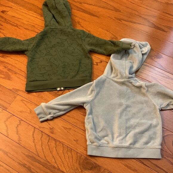 Carter’s size 12 Months zip up hoodie bundle - Picture 4 of 10